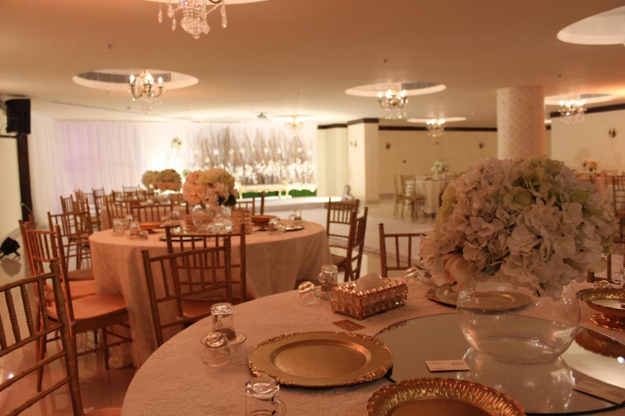 אל חובר Valencia Hotel Suites מראה חיצוני תמונה