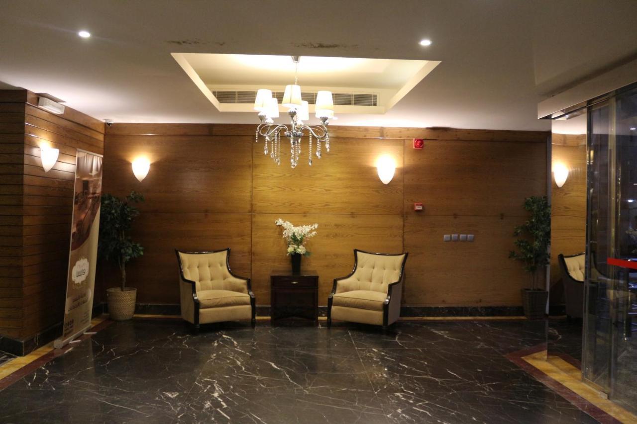 אל חובר Valencia Hotel Suites מראה חיצוני תמונה