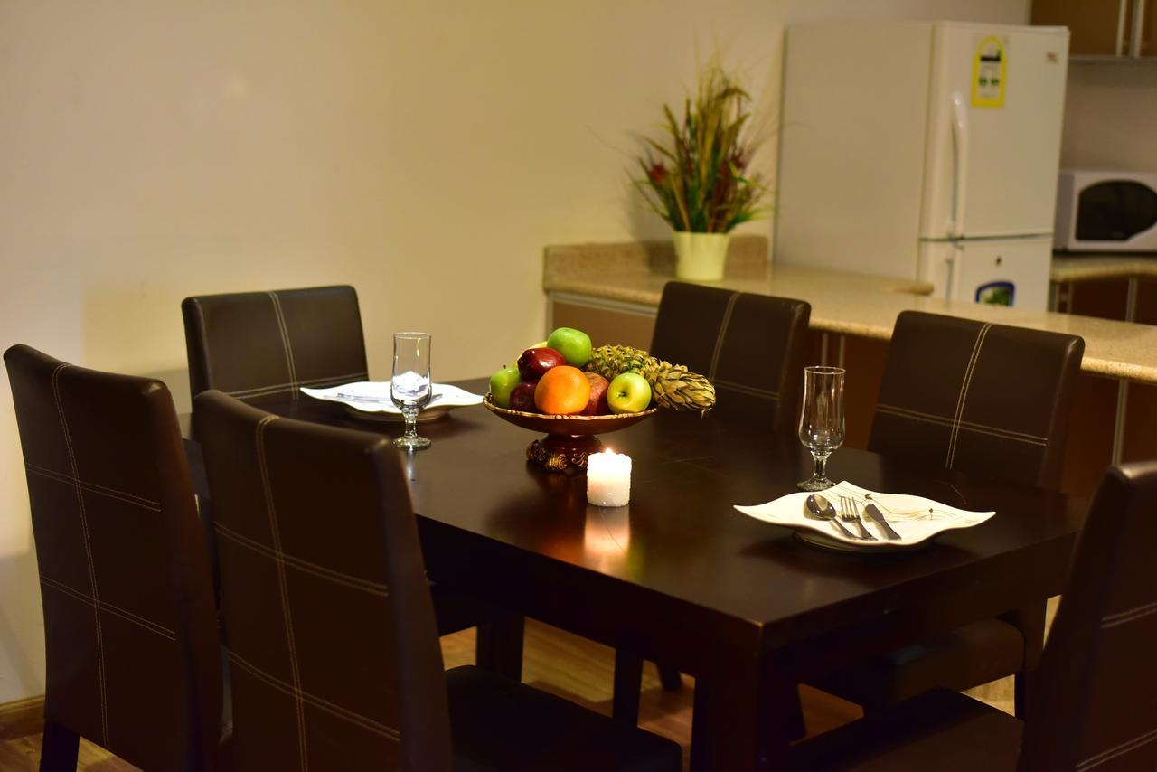 אל חובר Valencia Hotel Suites מראה חיצוני תמונה