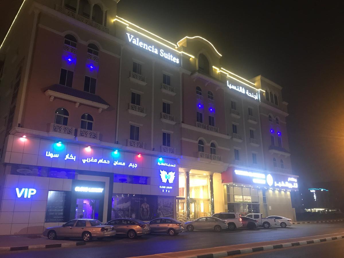 אל חובר Valencia Hotel Suites מראה חיצוני תמונה